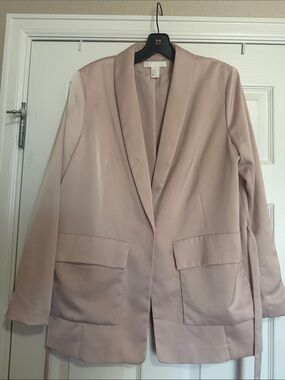 H&M Pale Pink Shawl-Collar Blazer